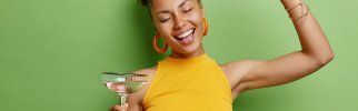 Acouphènes et alcool sont-ils liés ?